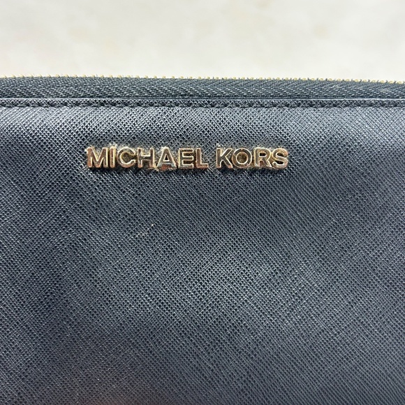 Michael Kors Black Saffiano Leather Zip-Around Wallet - Picture 4 of 4